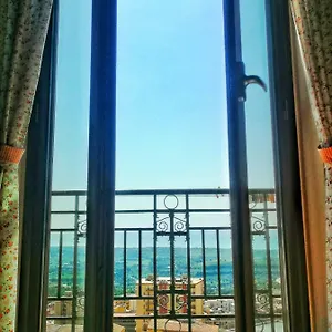 Baciato Dal Sole , Agrigento Italia